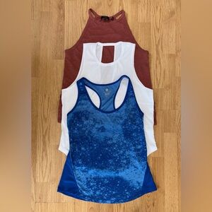 Women’s Athletic Tank Trio Old Navy and Z Supply